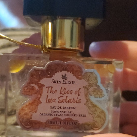 An Ode to The Kiss of Lux Solaris by Katie Murray - Skin Elixir UK